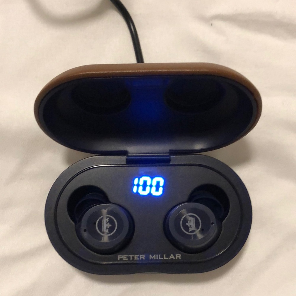 Peter Millar wireless head phones limited never used out of the package